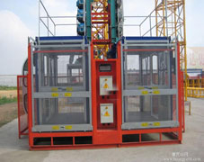 室外施工升降機(jī) 室外施工升降機(jī)